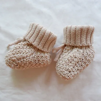 Y-F Gender Neutral Crochet Unisex Newborn Baby Shoes Boots Booties Shower Gift