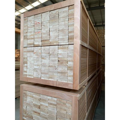 Spruce and Larch Timber Wood Lumber