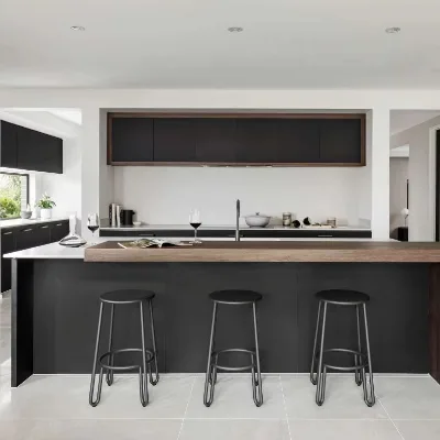Elegant Seamless Cream Wood Grain Custom Plywood Kitchen Furniture for African Luxury Villa Residential Kitchen Cabinets