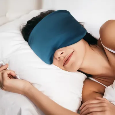 100% Blackout Sleep Eye Mask Adjustable Deeper Sleeping Pillow With Super Soft & Comfortable Silk for Airplane Travel and Nap