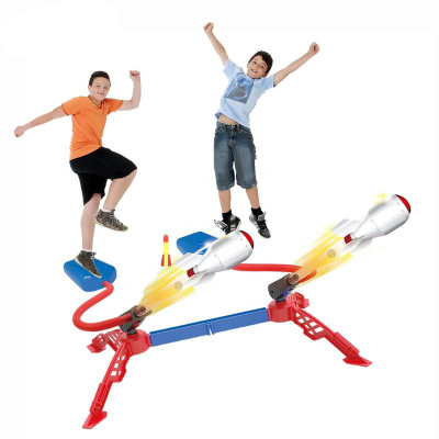 Jinying Wholesale Outdoor Toys Kids EVA Foam Rocket Flying Launcher Air Pump Lighting Rocket Toy