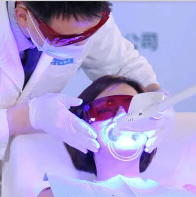 Instantly White Teeth Bleaching Kit