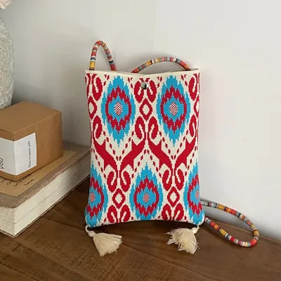2026 Summer New Womens Phone Shoulder Bag for Travel Leisure Ethnic Style Retro Tassel Crossbody Bags
