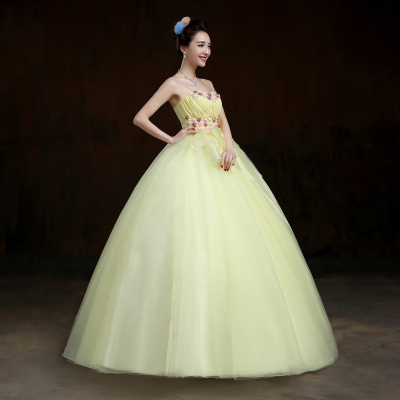 Strapless Flowers Yellow Wedding Dresses Floor Length Bride Ball Gowns Floral Appliques Stage Show Ball Gown