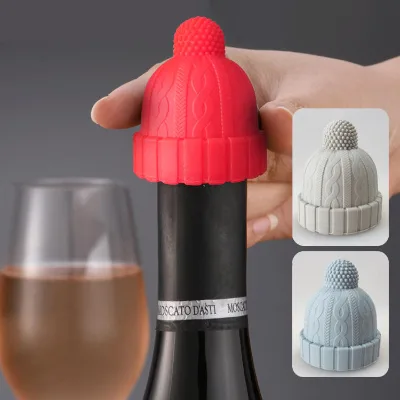 Factory Price Funny Knit Hat Silicone Wine Stopper Reusable Food Grade Beverage Bottle Stopper for Wine Beer Bar Accessories