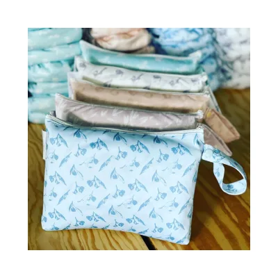 New Design Baby Diaper Wet Bag Swim Suit Bag Large Baby Pul Printed Zippered Reusable Wet Bag with Handle