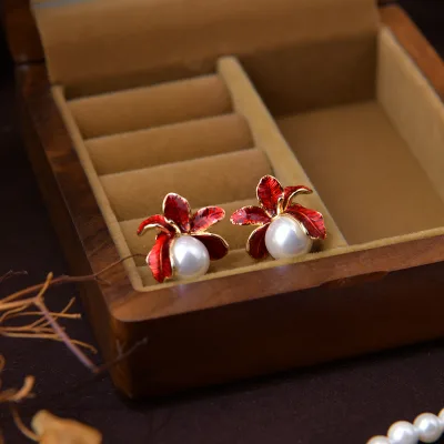 Trendy Original Large Red Flower Pearl Earrings Elegant Autumn/Winter Dangle Design Delicate Ear Clips Brighten Your Complexion