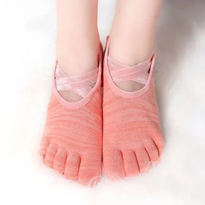 Women's High Quality Cotton Yoga Socks Non-Slip Grip Pilates Socks with Logo Knitted Sporty winter socks