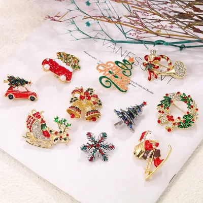 Fashion and Creative Design Christmas Tree Brooch Enamel Car Christmas Tree Brooch Car Brooch Christmas Car Gift Brooch