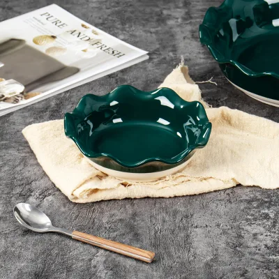 Custom Round Ceramic Baking Tray with Wavy Rim