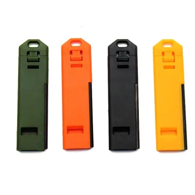 Wholesale Survival Flat Plastic Whistle with Ferrocerium Flint Striker Fire Starter for Outdoor Camping
