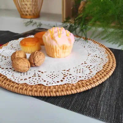 11.8in/30cm Brown Rattan Placemats 4 Pack, Round Woven Wicker Placemats for Dining Table