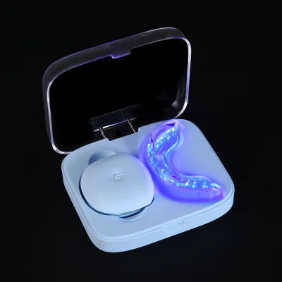 Wireless 32 LED Blue Light Teeth Whitening Kit USB Charging 5 Color Shell Home Use Teeth Bleaching Set Custom Private Logo OEM