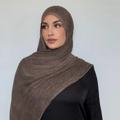 Hot Sale Muslim Solid Headscarf Wraps Plain Islamic Turban Wrinkle Foulard Remove Edge Crinkle Rayon Hijab Scarf Shawls 190*80cm