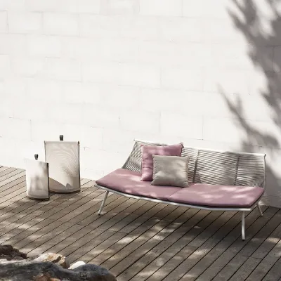 Outdoor pool side casual metal lounge chair with waterproof pillow cushion