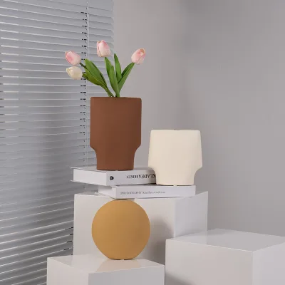 Light Luxury Style Marmorino Color Ceramic Tabletop Vase Silver Electroplating for Living Room Geometric Art Home Interior Soft