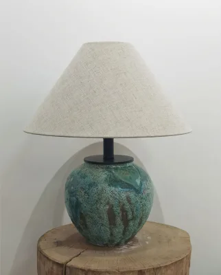 Nordic Retro Ceramic Table Lamp with Fabric Lampshade High-click Teal Ceramic Base Table Lamp with Linen Shade Green Desk Light