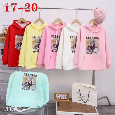 2.62 Dollars Model CAF057 Set Size 17-20 Hoodies Girls High Quality Heavyweighted Streetwear Hoodie Tops With Cute Prints