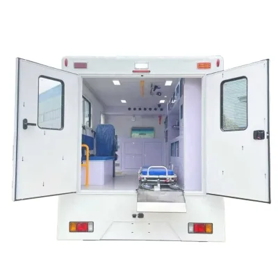 Isuzu New Condition Diesel/Gasoline Ambulance with Large Cabin Space Negative Pressure Transfer Ambulance