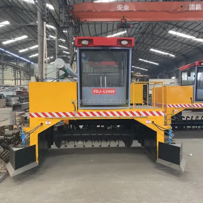 Mobile Crawler Organic Manure Turning Machine Pig Manure Fermentation Equipment with Motor as Core Component