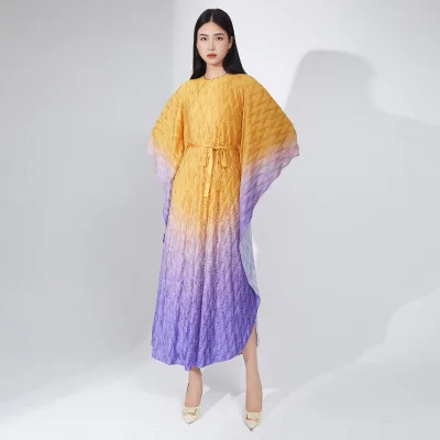 Best-Selling Pleated Dress 2023 New Design Plus Size Long Cardigan Casual Style with Belt Gradient Color Dress