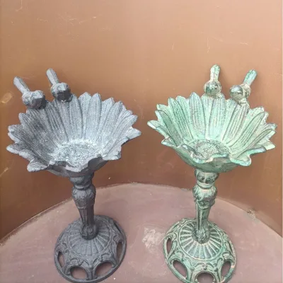 Cast Iron Double Bird Flower Bird Feeder Retro Style Craft for Villa Garden Decor Metal Garden Sundries Ornament