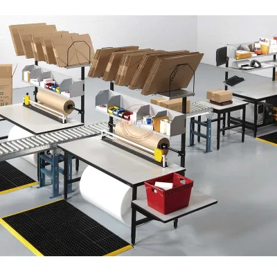 Assembly line package packing roller line with packaging table