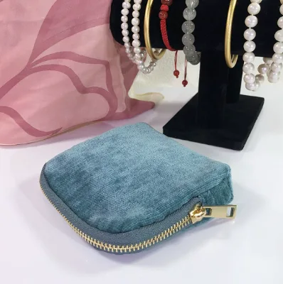 Portable Lightweight Velvet Fashion Tassel Crystal Pearl Bracelet Travel Jewelry Storage Bag with Zipper Closure Stock Wholesale