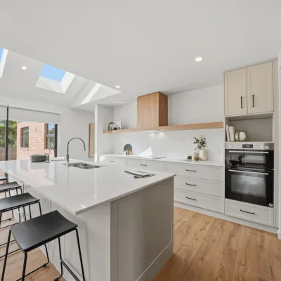 Australia Standard Environmental Friendly Material Modern Polyurethane Kitchen Cabinet