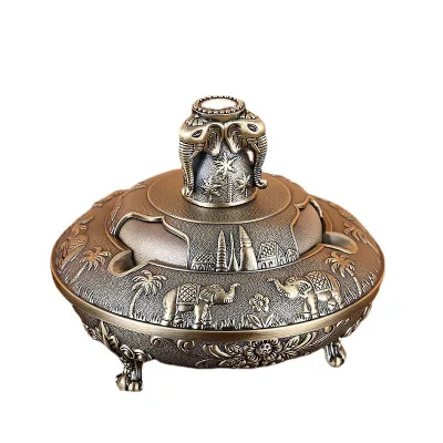 European-style Metal Round Large Covered Ashtray, High-end Creative Anti-ash Ashtray for Home Use, Wedding and Birthday Gift