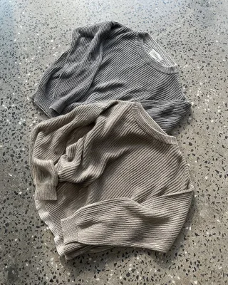 Custom Oversize Crew Neck Distressed Knit Fade Washed Men's Sweater for Winter