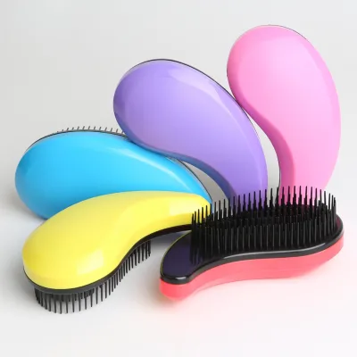 PetSafe ABS Soft Dog & Cat Grooming Brush with Ergonomic Handle Gentle Manual Use Effectively Removes Hair & Detangles