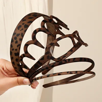 Frosted Coffee Leopard Print Headband for Women Simple Plastic Matte Hairband With Teeth Non Slip Twisted Hollow Out Hair Hoop