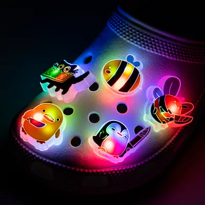 Trendy Design Pink Red Heart LED Clog Shoe Charm Custom PVC Silicone Animal Flower Shoe Decorations Colorful LED Accessories