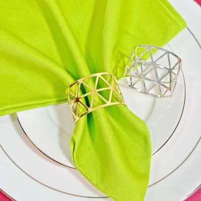 Round luxury metal gold and silver napkin ring, wedding table decoration, napkin holder, wedding party