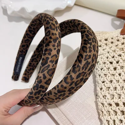 Fashion Vintage 15cm Leopard Design Fabric Sponge Cushion Women's Hair Band Headbands for Women's Hair Daily Use