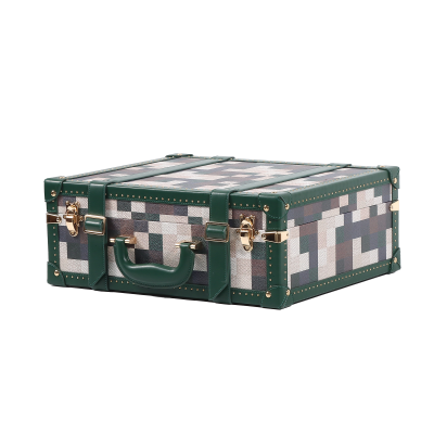Luxury Travel  Modern Classic Features Lightweight Waterproof Soft Polyester