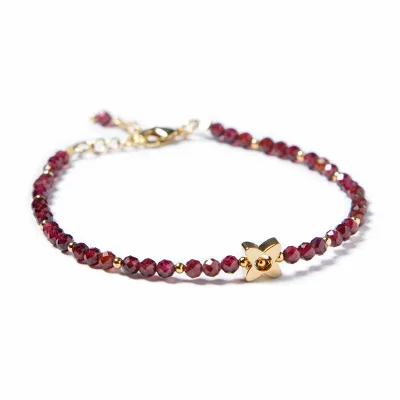 Bestone Wholesale Hot Selling Fashion Jewelry Mini Garnet Beads Bracelet with Real Gold Plated Flower