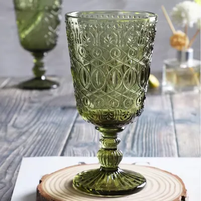 Retro European Style High Red Wine Glass Hand-blown Embossed Transparent Glass Household Colored Fruit Wine Birthday Juice