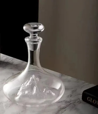 Modern High Quality 1300 ml Crystal Decanter with Glass Lid Business Gift Wine Bottle