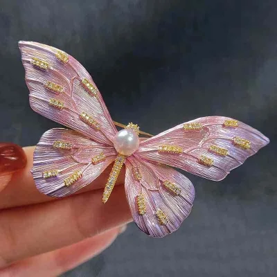 Colorful butterfly Brooch 7-8mm Natural Strong Light Almost Flawless Freshwater Real Pearl Brooch Women's Brooch