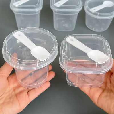 Disposable Dessert Packaging Solutions PP Plastic Bottles with Lids and Spoons Classic Design for Home & Restaurant Use