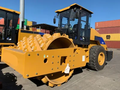 Pod Type Vibratory System 20 Ton Roller 50 Percent Longer Life Sealed Eccentric