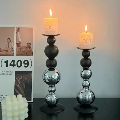 Antique-Elegant Retro Iron Candlestick New Arrival Wedding Church Prayer Candleholder for Wedding Centerpiece Prayer Candlelight