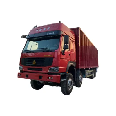 High Roof Two Sleeper Berth Used Howo 8x4 Van Truck 7.6/9.6M Cargo Box 371HP for Logistics Transportation