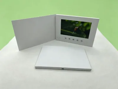 Blank White 7-Inch LCD Digital Video Book 128MB-8GB Memory 480x240 Resolution Wedding Guest Books Corporate Video Brochures