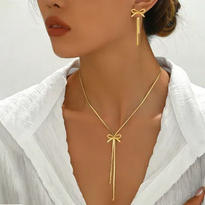 TZ118 Belt Bow Design Necklace and Earrings - a Fashionable and Versatile Set That Suits All Occasions.