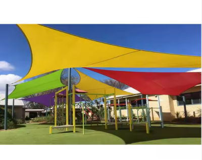 Sunshade sails with good sunshade rate