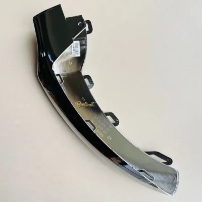 High Quality Chrome Lower Left Front Bumper Molding Trim Strip A2928850300 2928850300 for Mercedes-Benz W292 GLE CLS550 4.7L