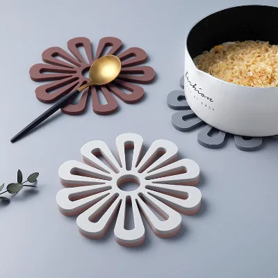 High Nordic Style Floral Anti-Scald Plate Mat Thickened Non-Slip Insulated Dining Table Tea Cup Mat Creative Household Design